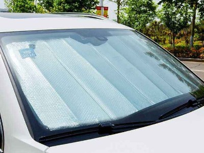汽车遮阳帘汽车玻璃防晒隔热挡板是珍珠棉复铝膜做的吗?